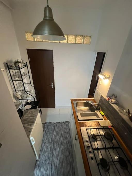 Lovely Apartment In Villa In Bucharest Bucareste Exterior foto